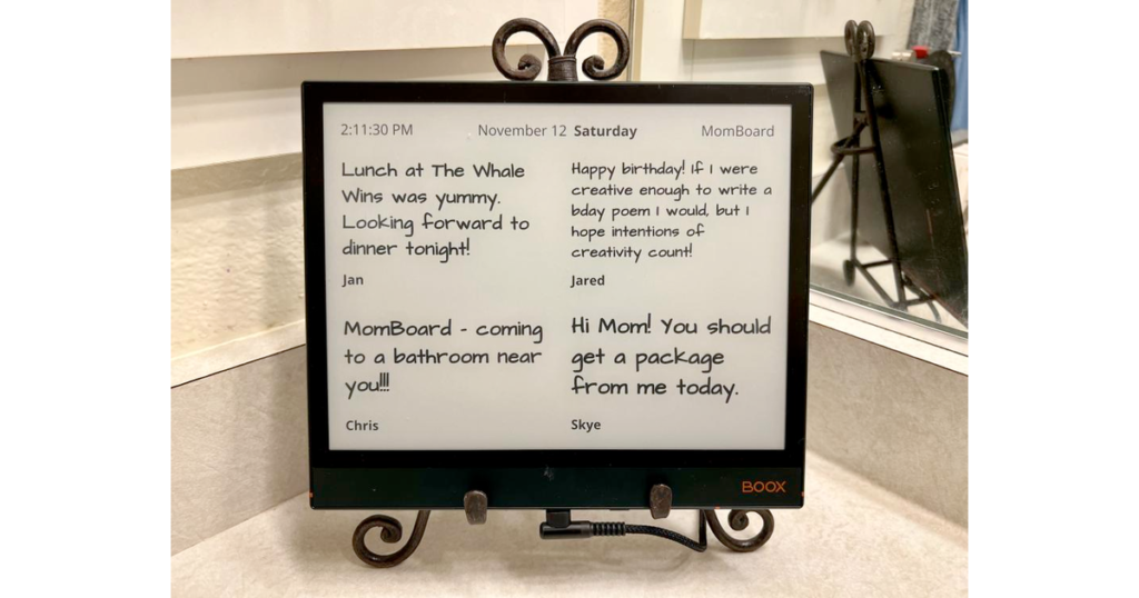 E-ink display for a parent with amnesia