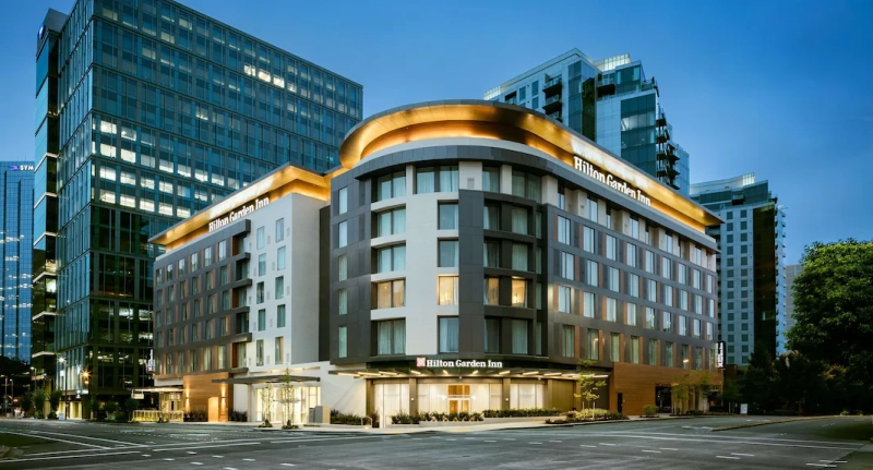 JLL Arranges Refinancing for Hilton Garden Inn Downtown Bellevue