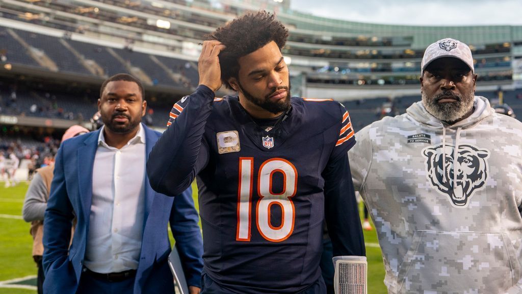 Bears to evaluate 'everything' after offense sputters again