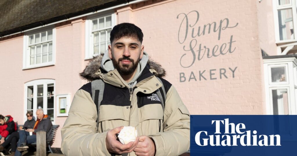 ‘I’ll be making my own’: UK’s most expensive mince pie divides opinion | UK news