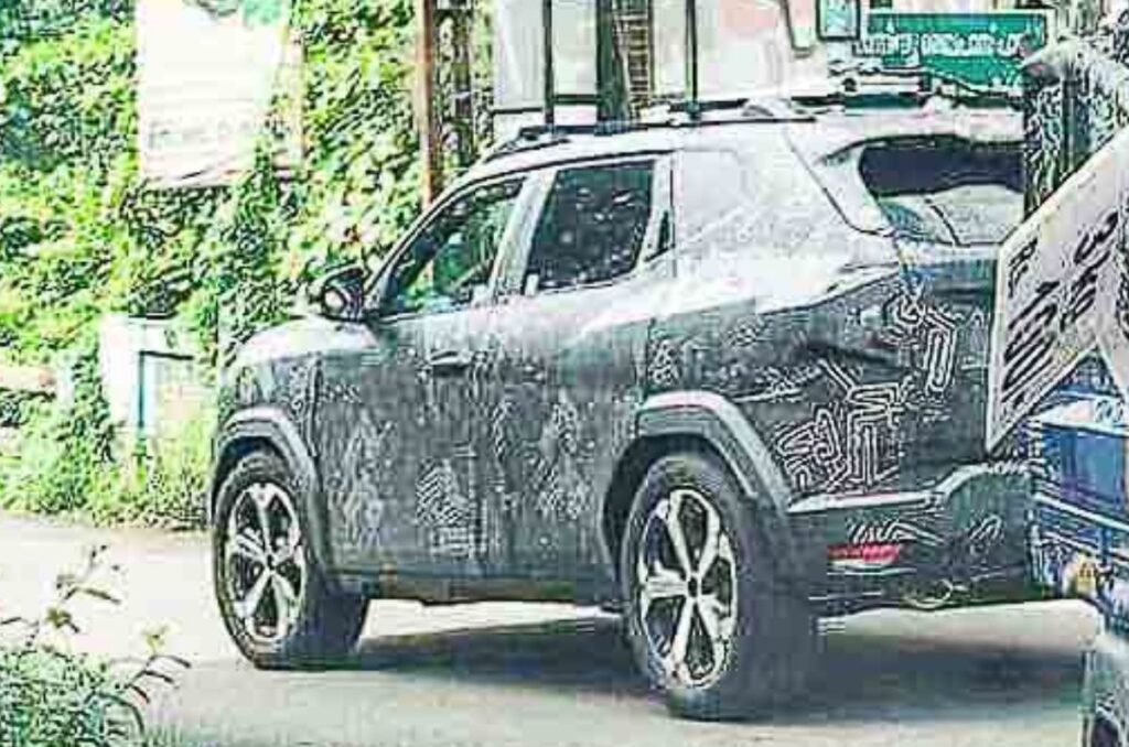 New Reanult Duster India launch details, spied for the first time, specs and features