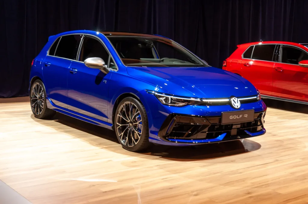 2025 Volkswagen Golf R debuts new look and more power for more money