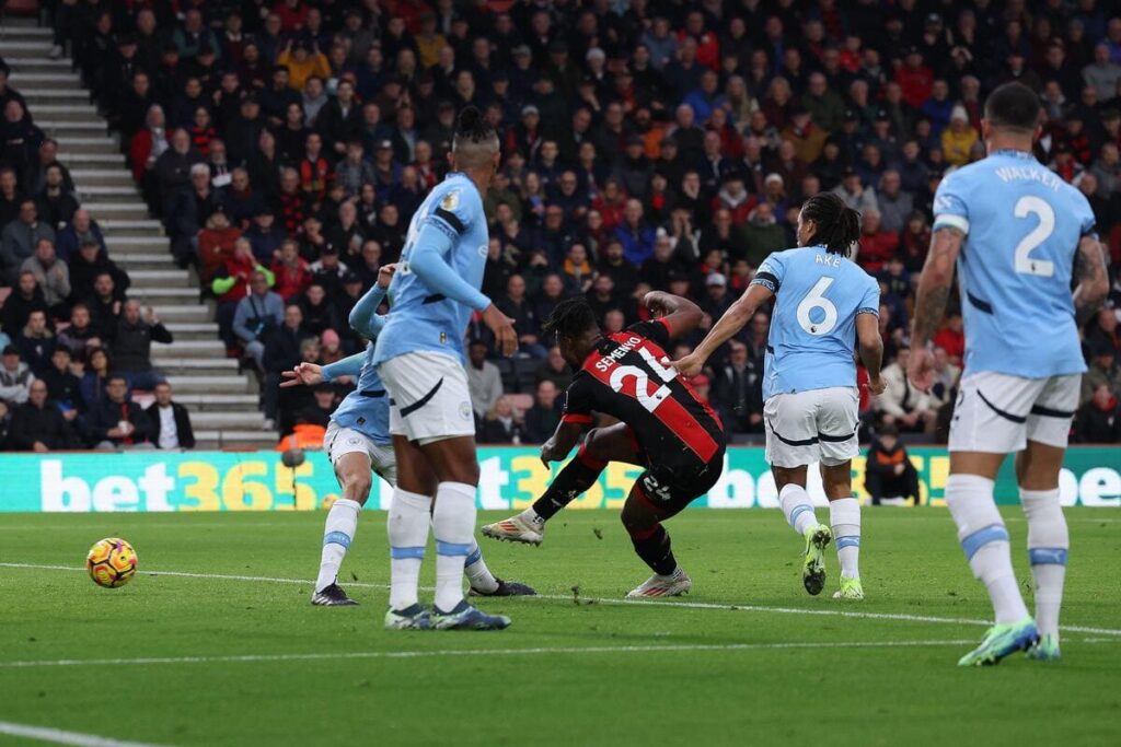 Bournemouth 2-1 Manchester City: LIVE