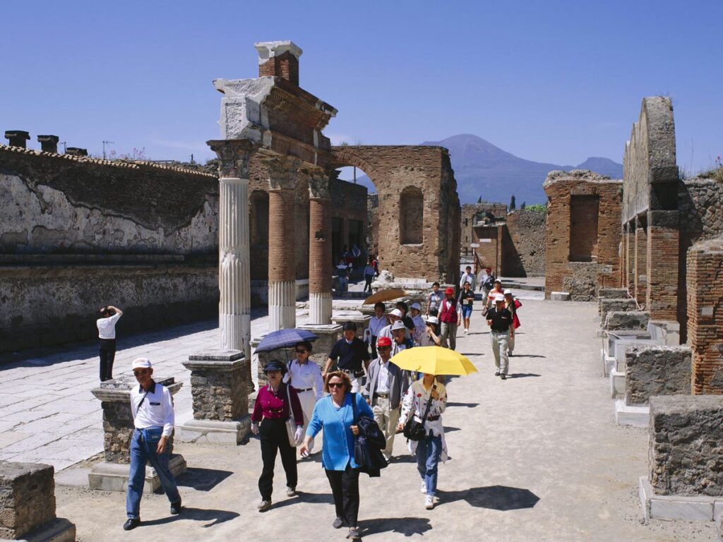 Another Italian tourist site brings in strict restrictions