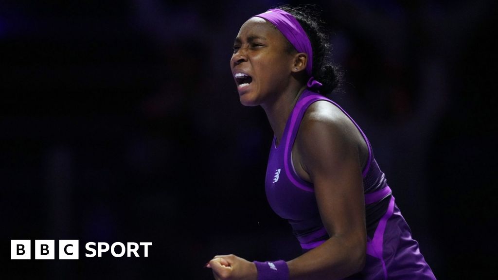 Coco Gauff celebrates a point against Zheng Qinwen