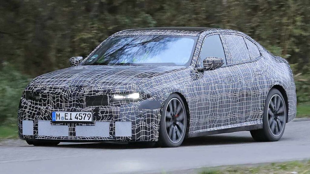 New 2026 BMW 3 Series to take on the next-gen Mercedes CLA with petrol and electric power