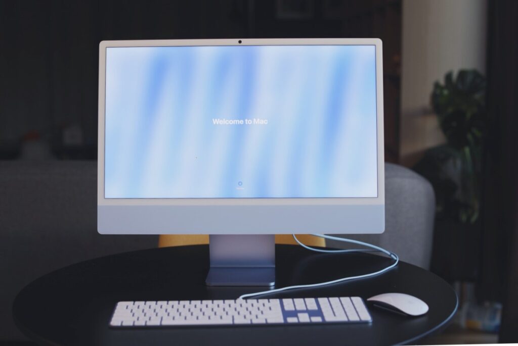 Apple iMac M4