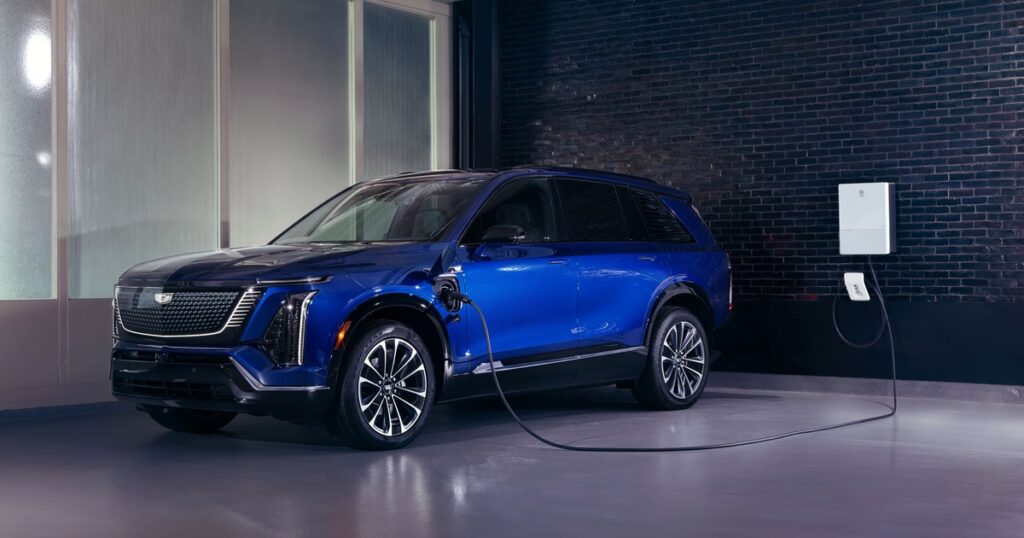 Cadillac Adds Vistiq CUV to BEV Lineup in 2025