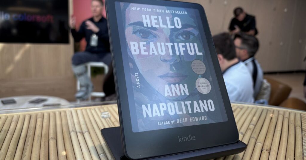 Picture of the Kindle Colorsoft with a color book cover for Hello Beautiful by Ann Napolitano displayed.