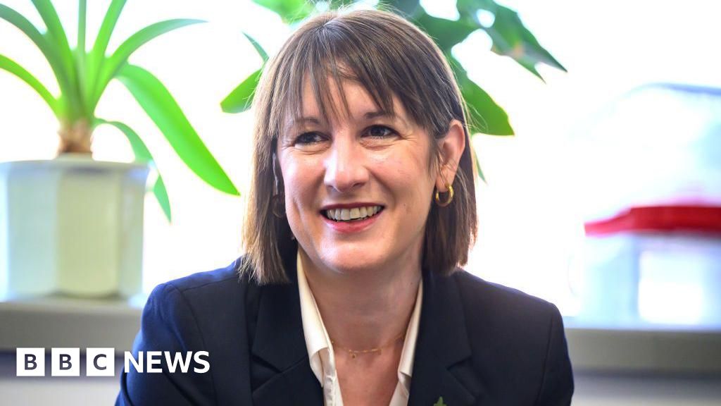 Rachel Reeves in radical pension shake-up to boost growth