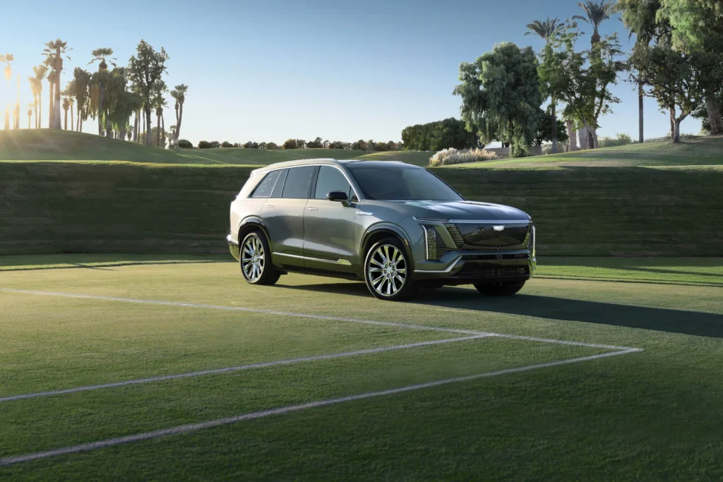 2026 Cadillac Vistiq targets 300 miles of range, costs $78,790