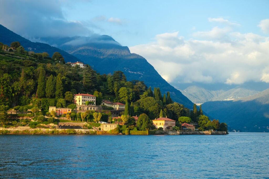 Travelers Can Now Buy a Can of '100 Percent Authentic Air' From Italy's Lake Como