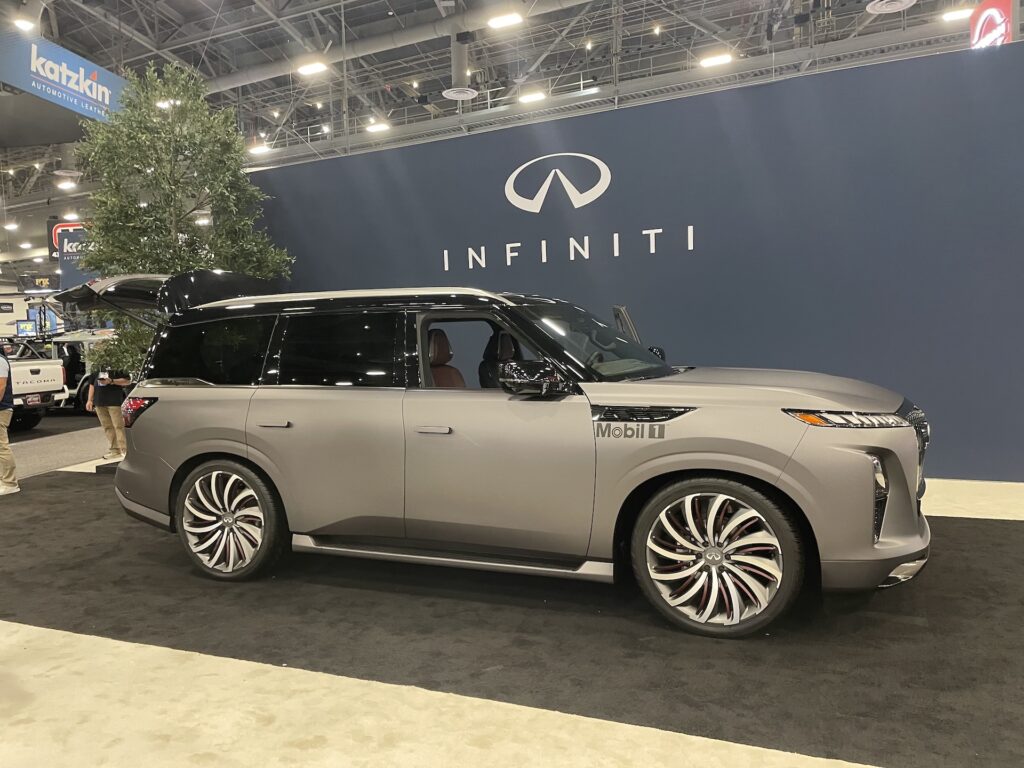 Infiniti Autograph Lounge SEMA concept is tailgating for the rich