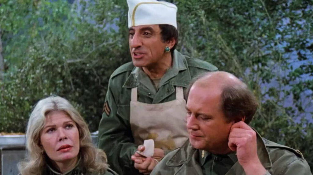 Jamie Farr's MASH Character Was Never Meant To Last More Than One Episode