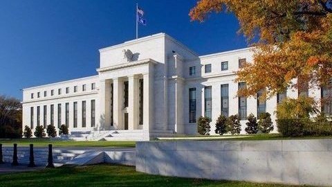 Federal Reserve head will not step down under Trump