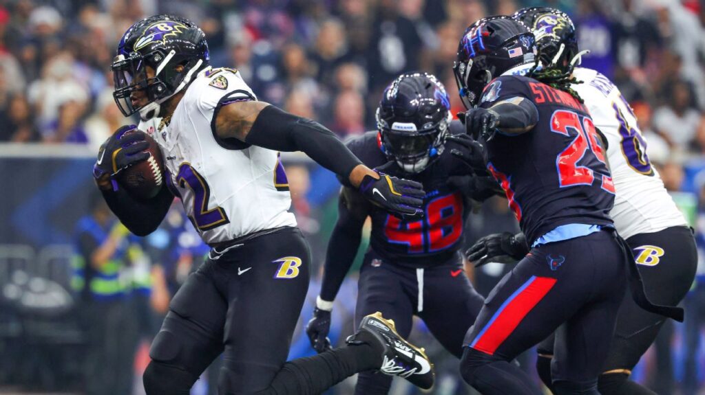 Ravens demolish Texans behind Derrick Henry, Lamar Jackson