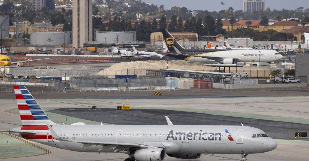 American Airlines At San Diego International Airport