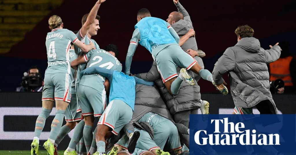 Alexander Sørloth stuns Barcelona with last-gasp winner for Atlético Madrid | La Liga