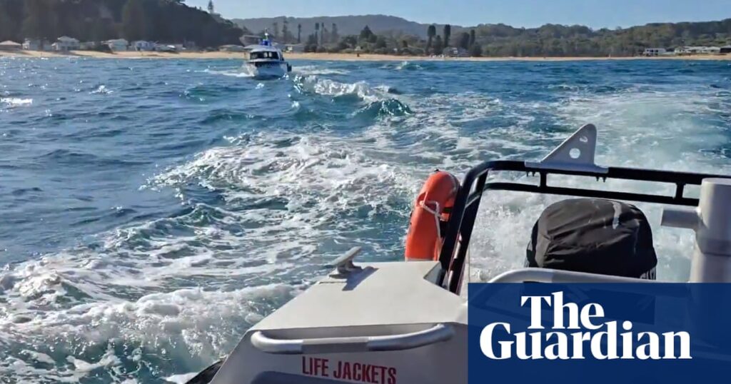 Search for missing teen swept off rocks at NSW beach continues for second day | New South Wales