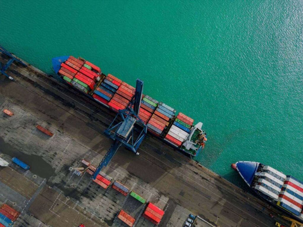 Watch this massive 330-foot cargo ship start sinking 3 feet from port