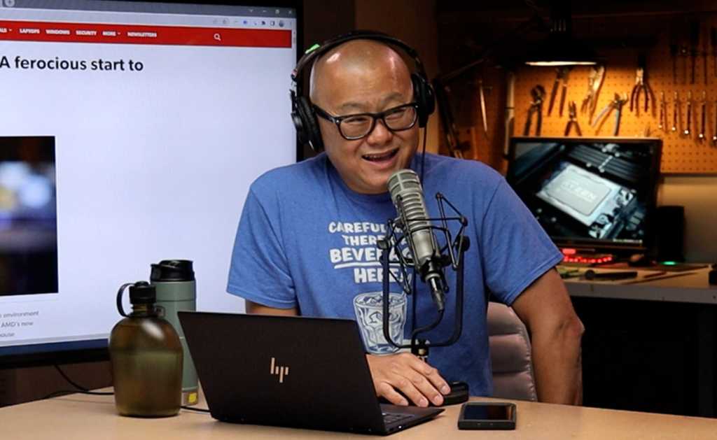 A photo of Gordon Mah Ung in The Full Nerd studio