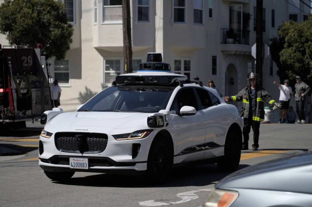 Watch a $100,000 self-driving car get stuck going in circles at a roundabout