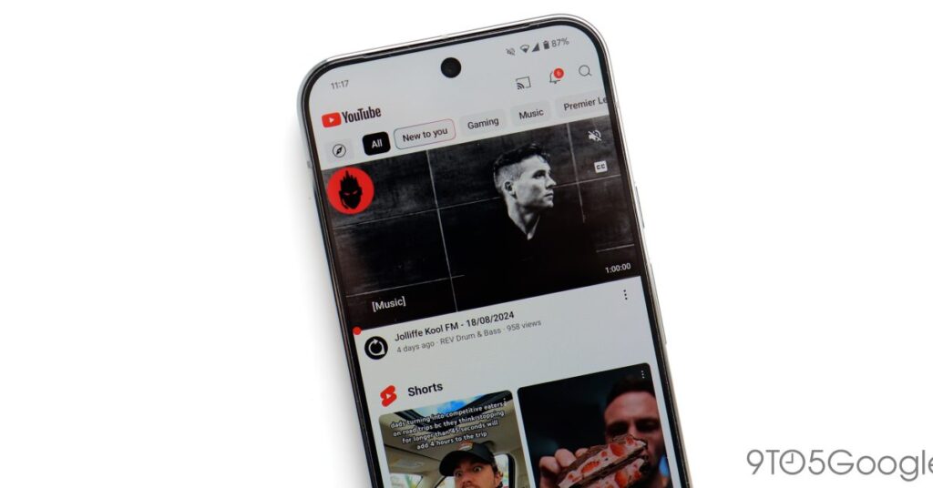 YouTube for Android testing ‘Play something’ FAB