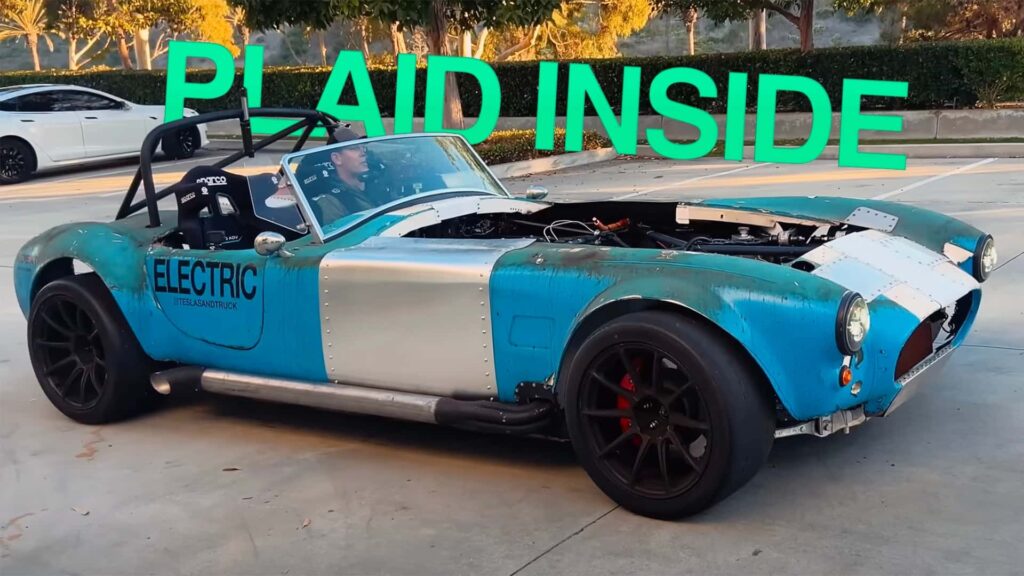 This Tesla Plaid-Powered Cobra Absurdly Quick