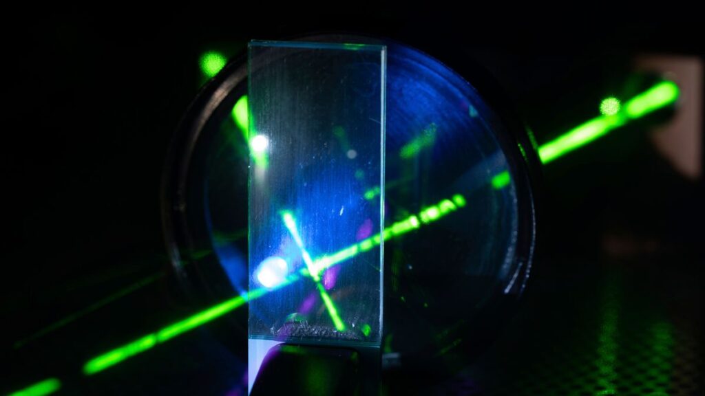 Lasers powered by sunlight could beam energy through space to support interplanetary missions