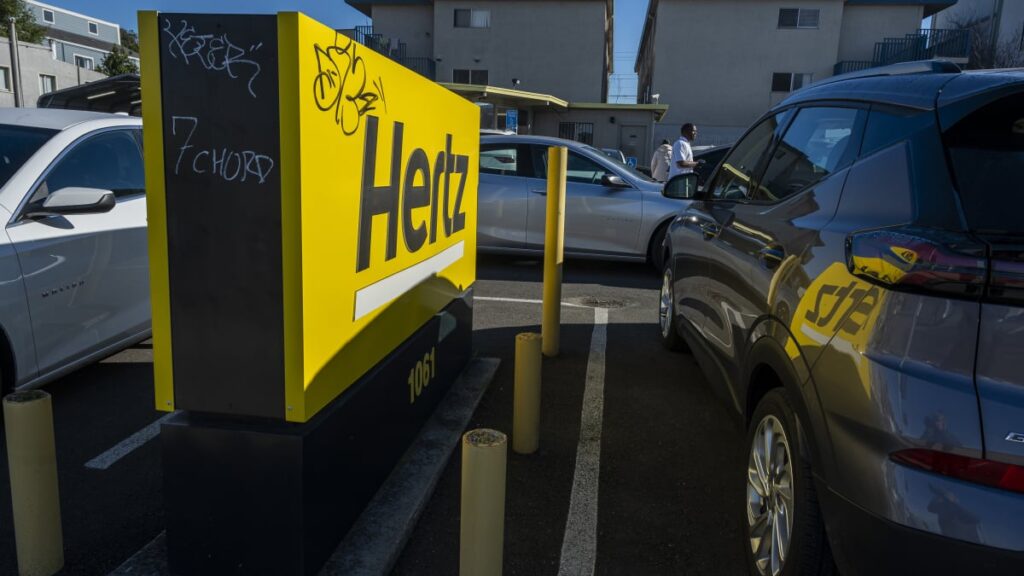 Hertz is trying to sell off its electric cars to renters