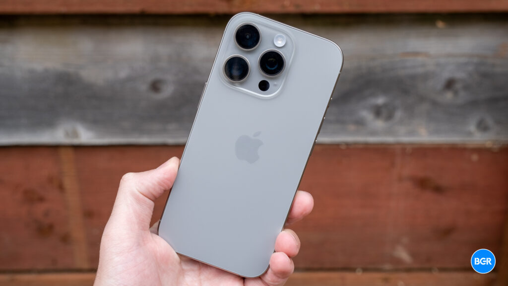 iPhone 18 Pro to feature variable aperture, M5 Macs release leaked