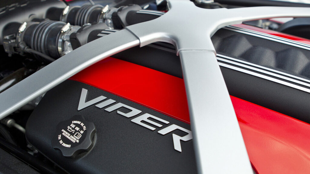 What Happened To The V10 Engine? Why It's Been Pretty Much Discontinued