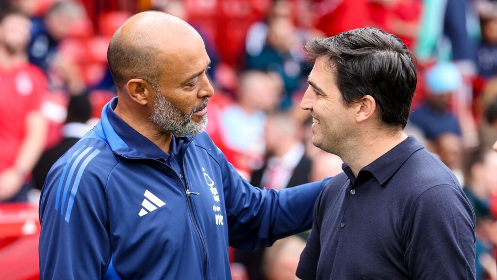 Head Coaches Nuno Espirito Santo of Nottingham Forest and Andoni Iraola of Bournemouth during the Premier League match between Nottingham Forest FC and AFC Bournemouth at City Ground on August 17, 2024 in Nottingham, England.