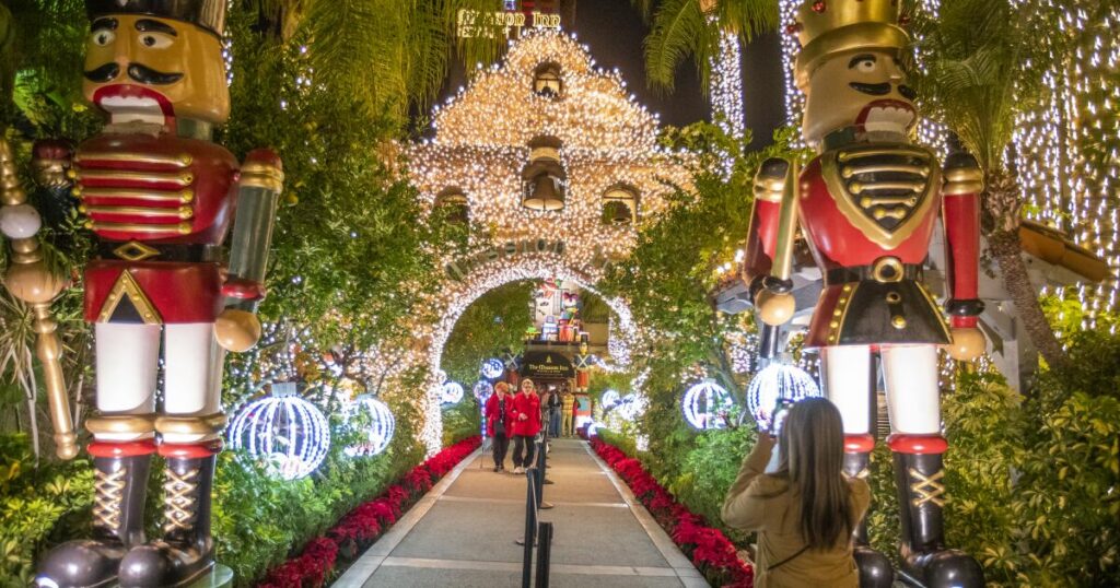 Visitors to Riverside's Festival of Lights warned of parking scam