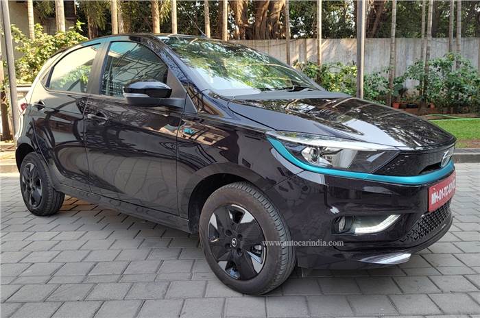 Tata Punch EV discounts, Tiago EV offers for January 2025.