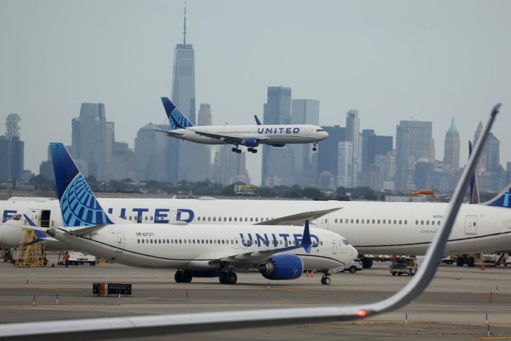 United Airlines staff say they got sick after eating airline’s Christmas meal