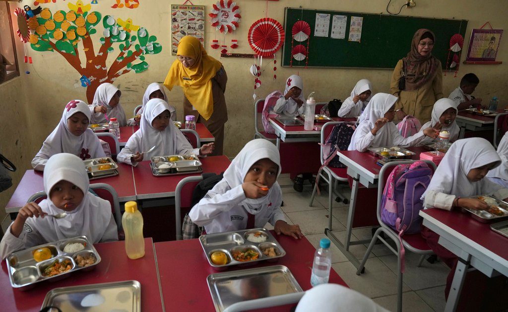 Indonesia’s New Government Kickstarts Free-Meal Program